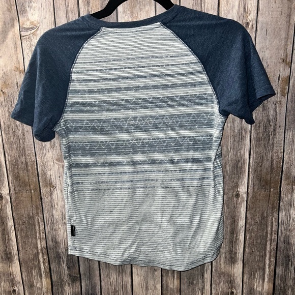 Ocean Current boys tee, size medium - Picture 4 of 7